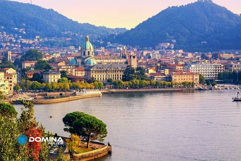 Una vista panoramica della città di Como.